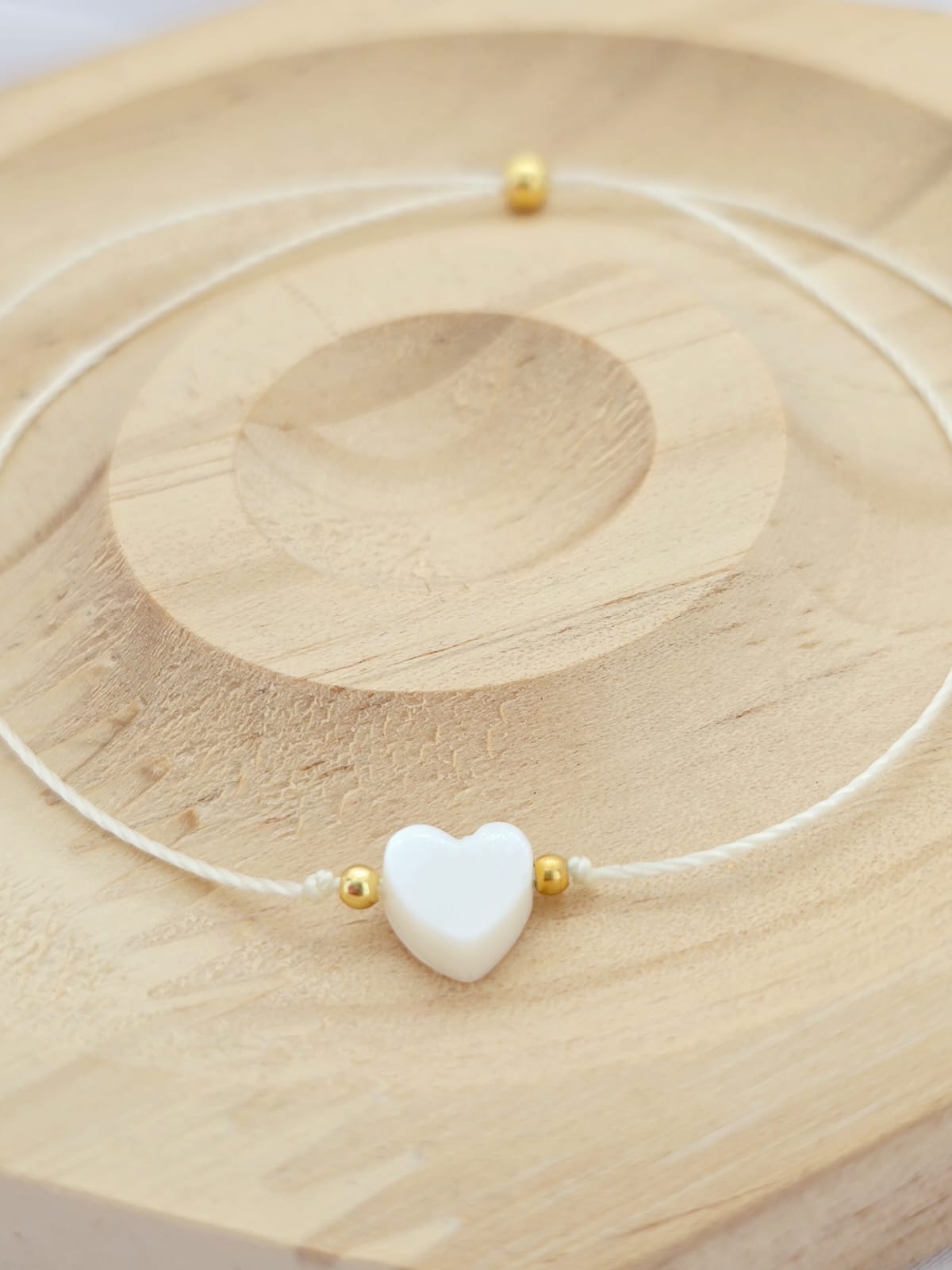 Bransoletka z serduszkiem z masy perłowej