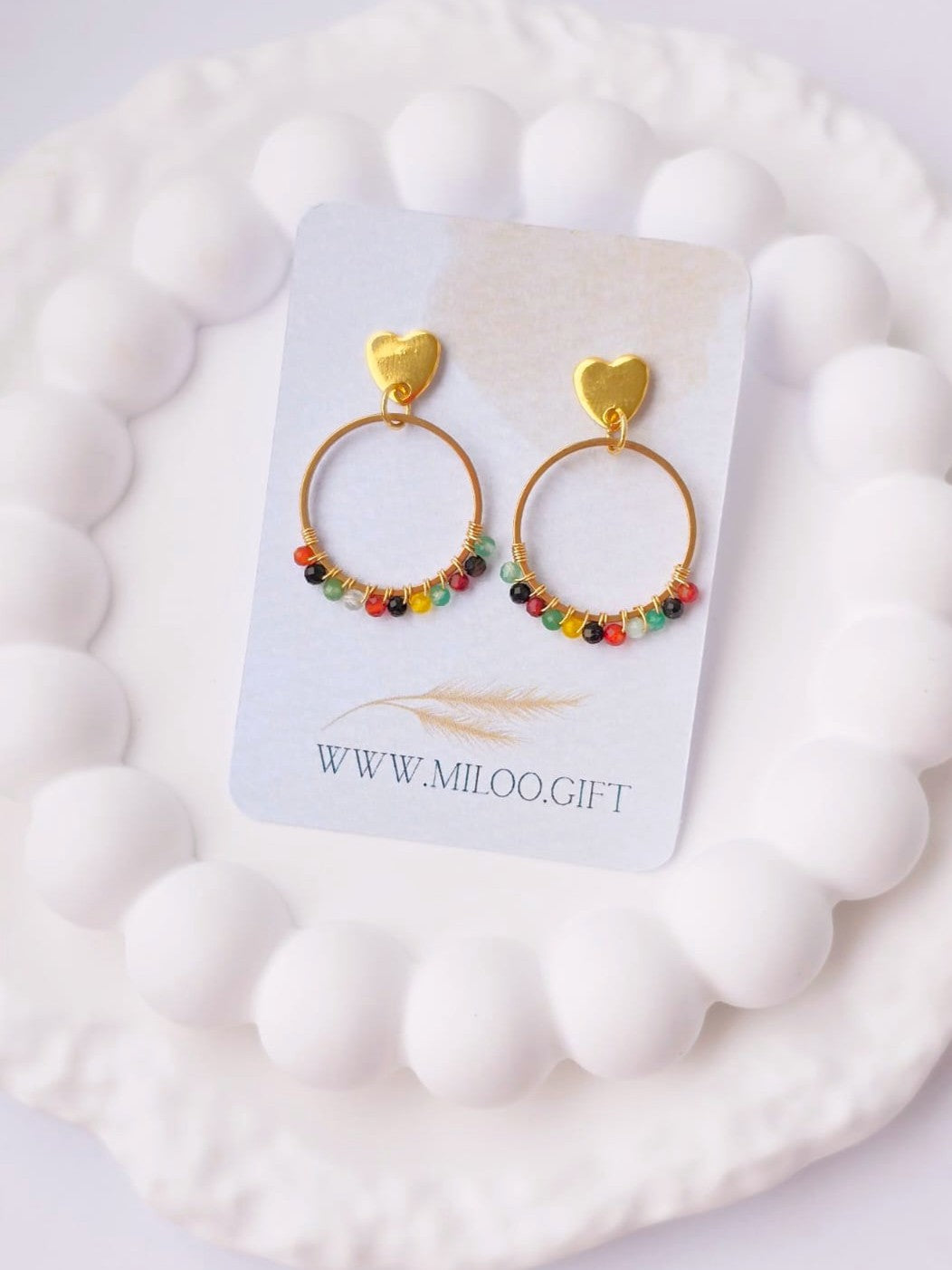 Kolczyki pozłacane z kolorowym agatem – koło życia