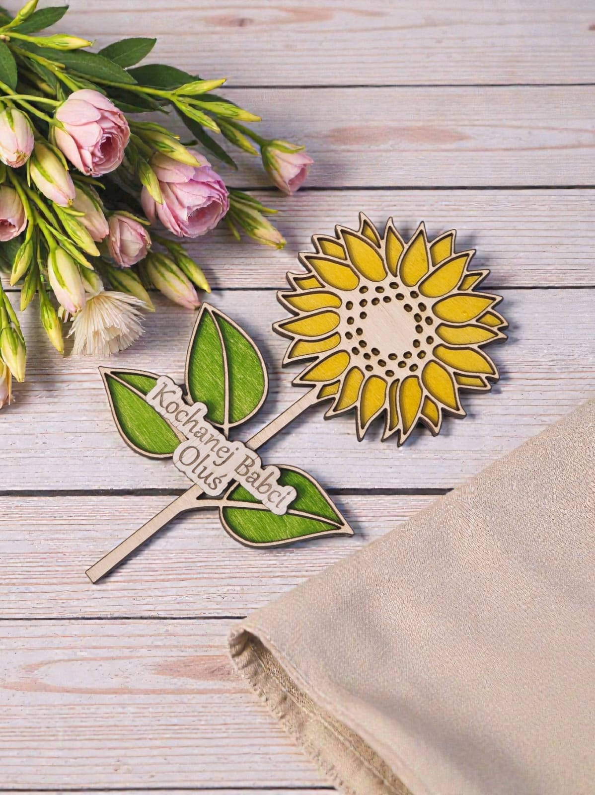 Drewniany słonecznik z dedykacją – personalizowany prezent ze sklejki | Miloo. gift