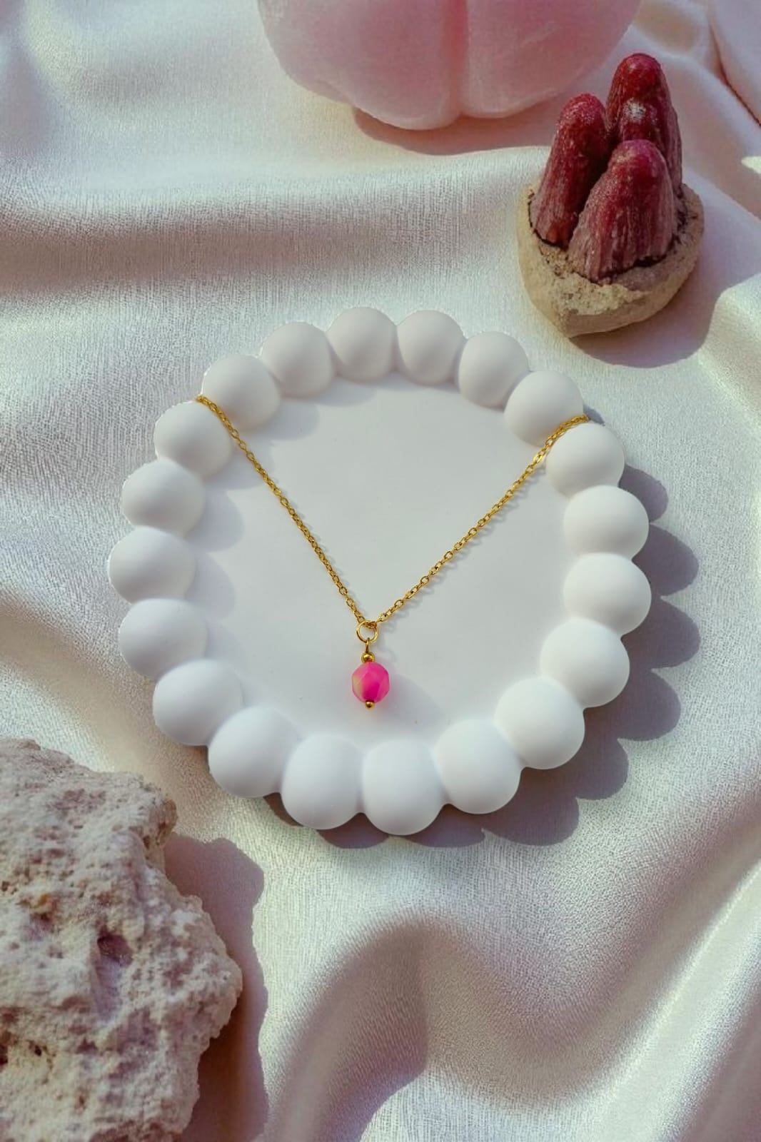 Naszyjnik z jaspisem brzoskwiniowym