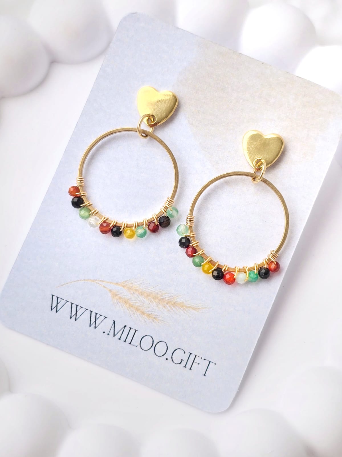 Kolczyki pozłacane z kolorowym agatem – koło życia