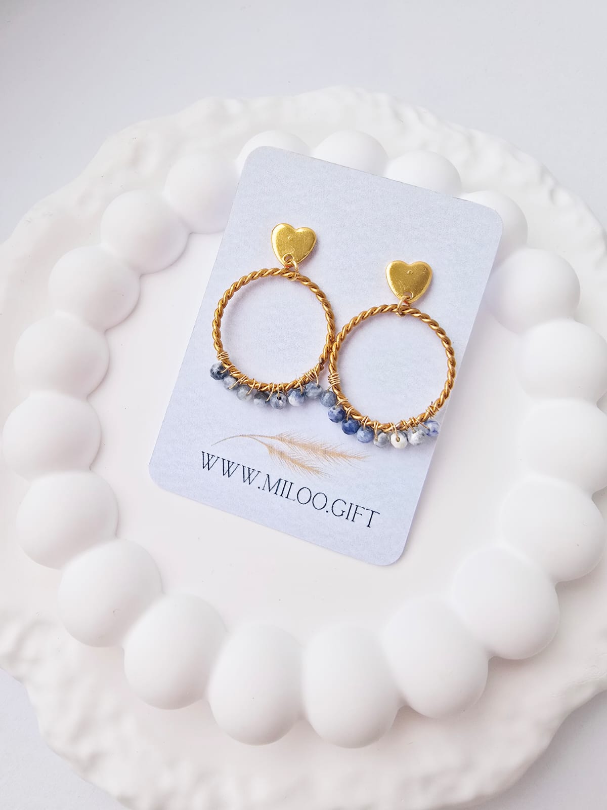 Kolczyki z naturalnym sodalitem