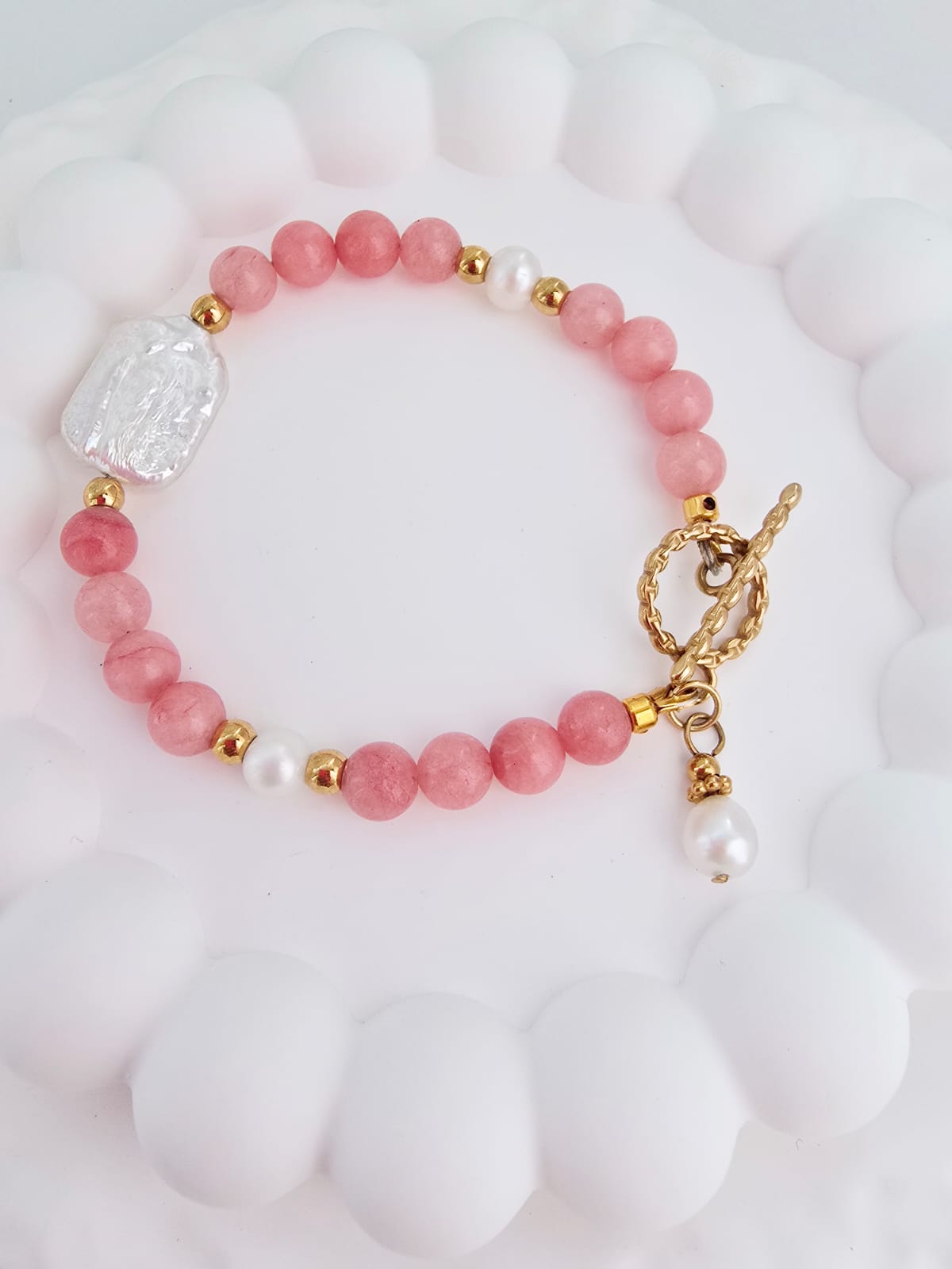 Bransoletka z perłą słodkowodną, masą perłową i rodonitem