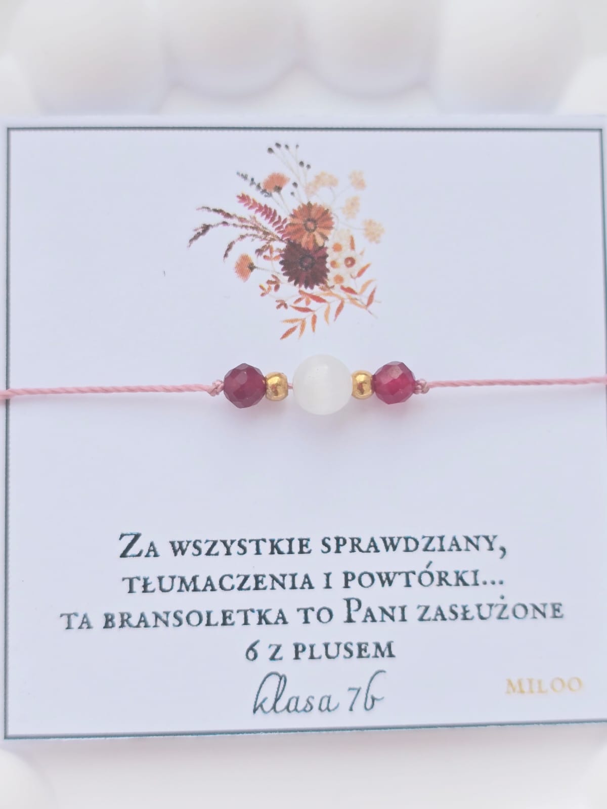 Bransoletka dla nauczyciela z kamieniem księżycowym i rubinem